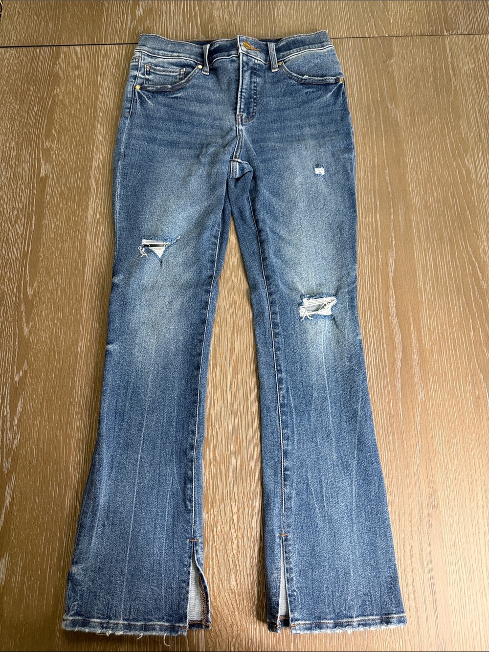 Gently worn express skyscraper midrise Distressed jeans Classic Mid Wash